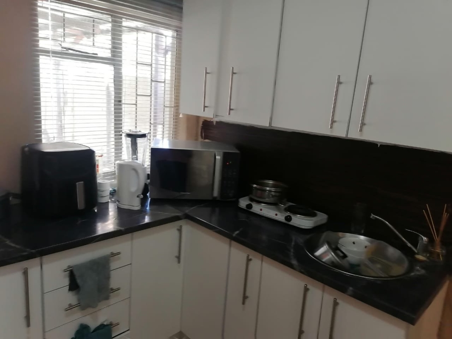 5 Bedroom Property for Sale in Brandwag Free State